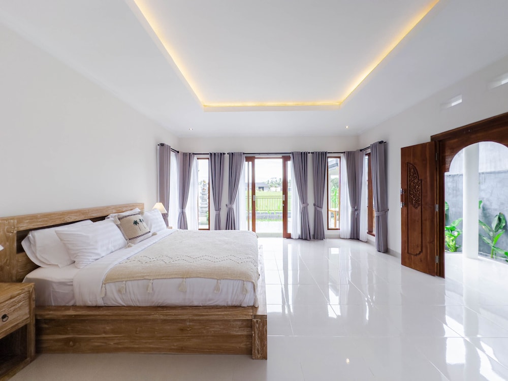 Villa Pakis view 2