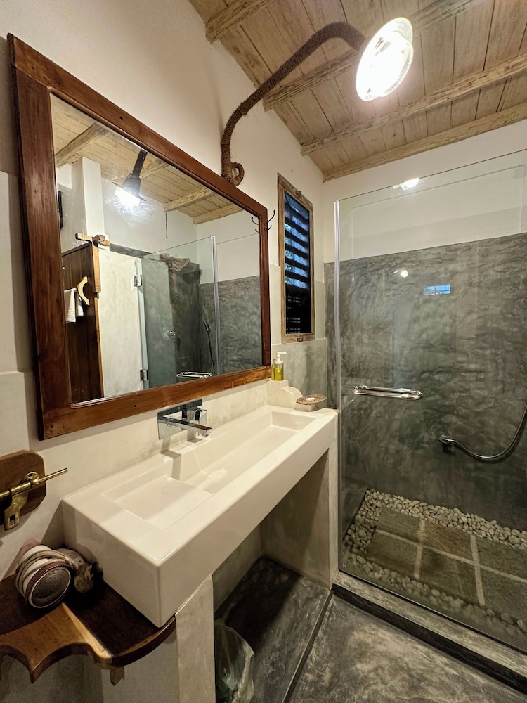 Deep Blue Sea Rental Villa