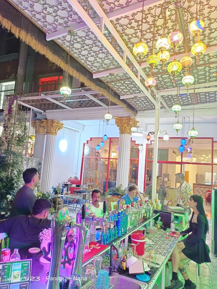 MaHaNa Hostel & Beach Bar Pattaya