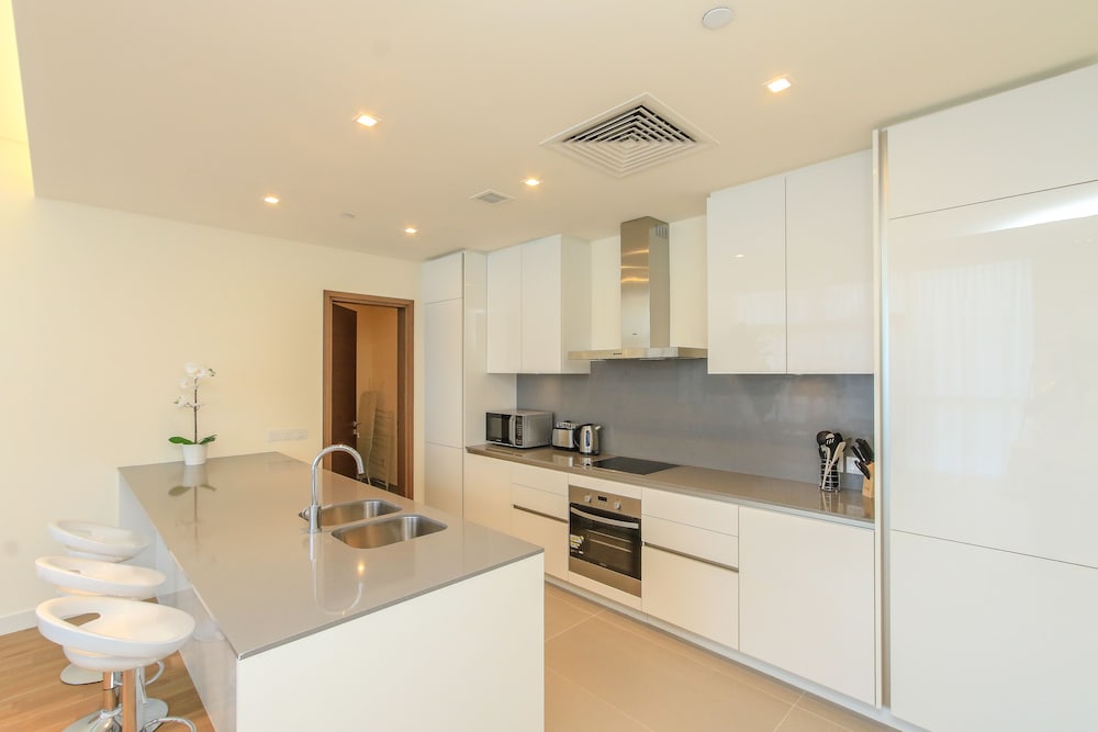 Driven Holiday Homes - City Walk 22