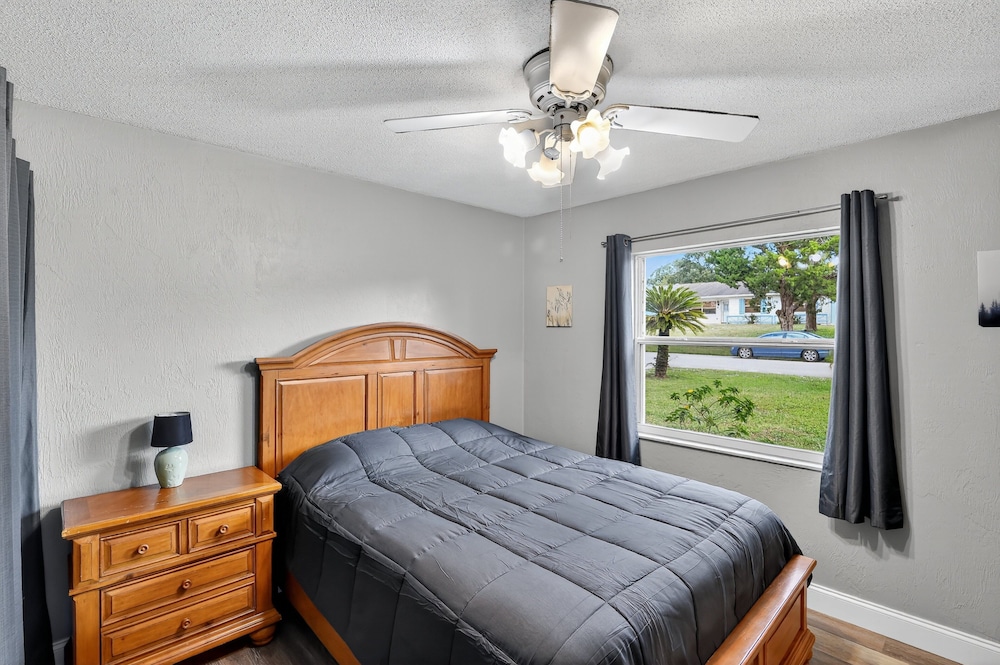 Chelsea Way Getaway Bright 4br Family Retreat 4 Bedroom Home