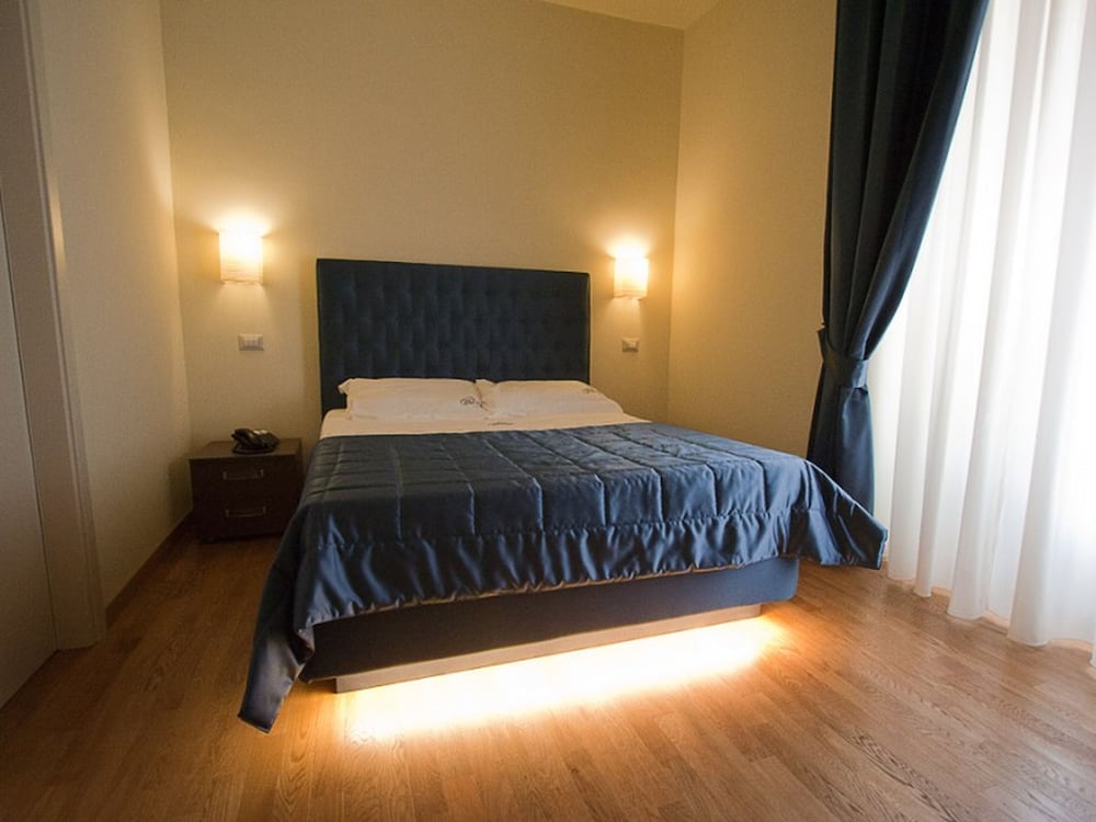 Rome Armony Suites - Classic Double 2