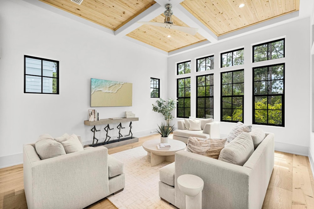 30A Beach House - Mia's Beach House