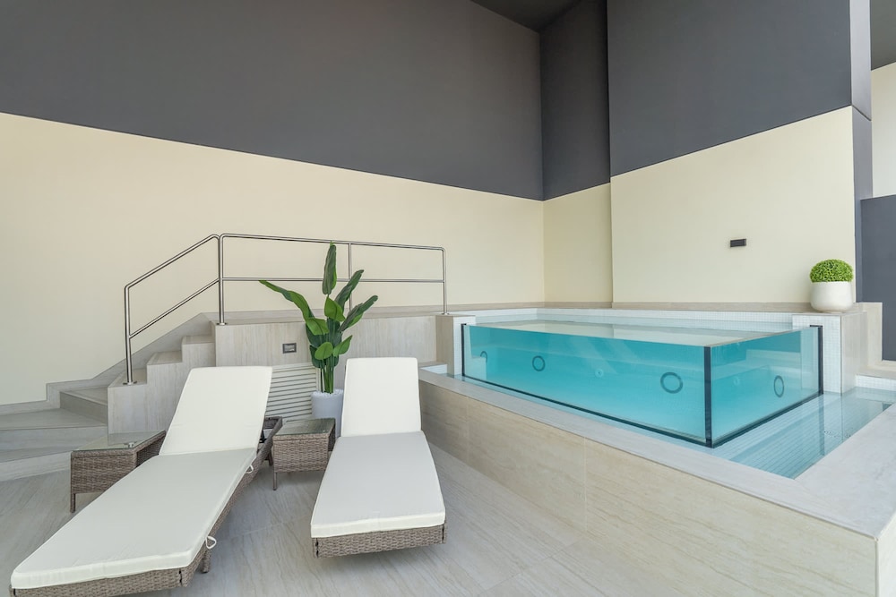 Tranquil 2 Bedroom in Binghatti Onyx With a Private Pool and City View