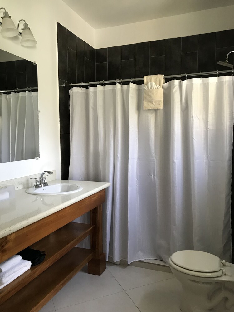 Sommerville Resorts view 4
