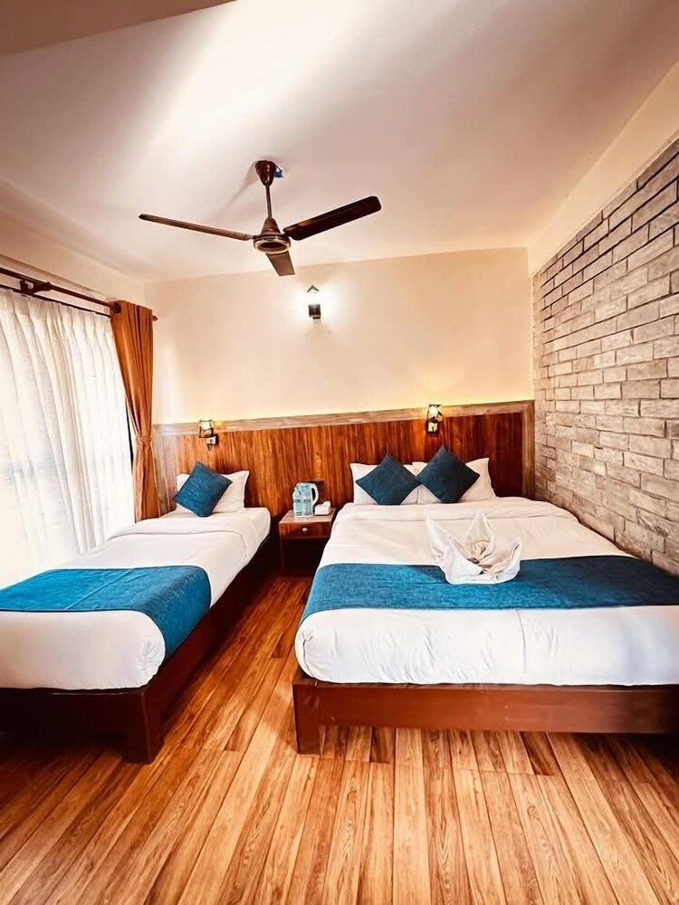THE 9TH ELEMENT HOTEL