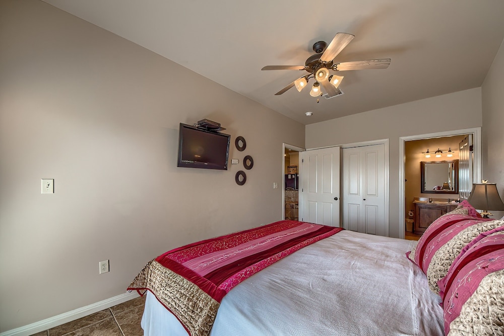 Vg 206 3 Bedroom Condo