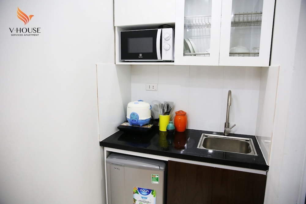 V House 1 Serviced Apartment