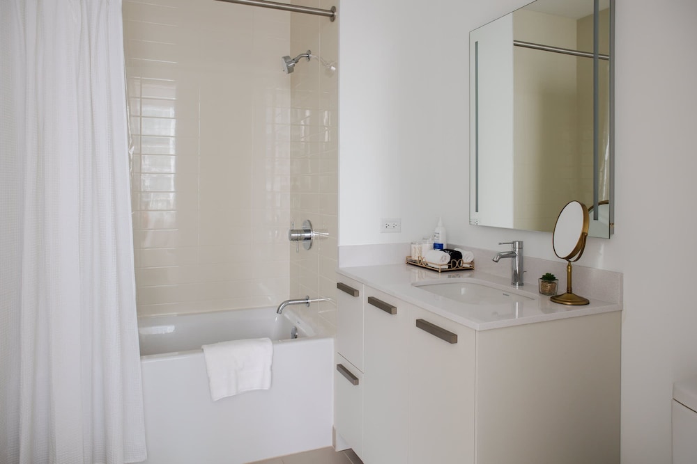 Luxury Downtown 4BR Exclusive Design PH