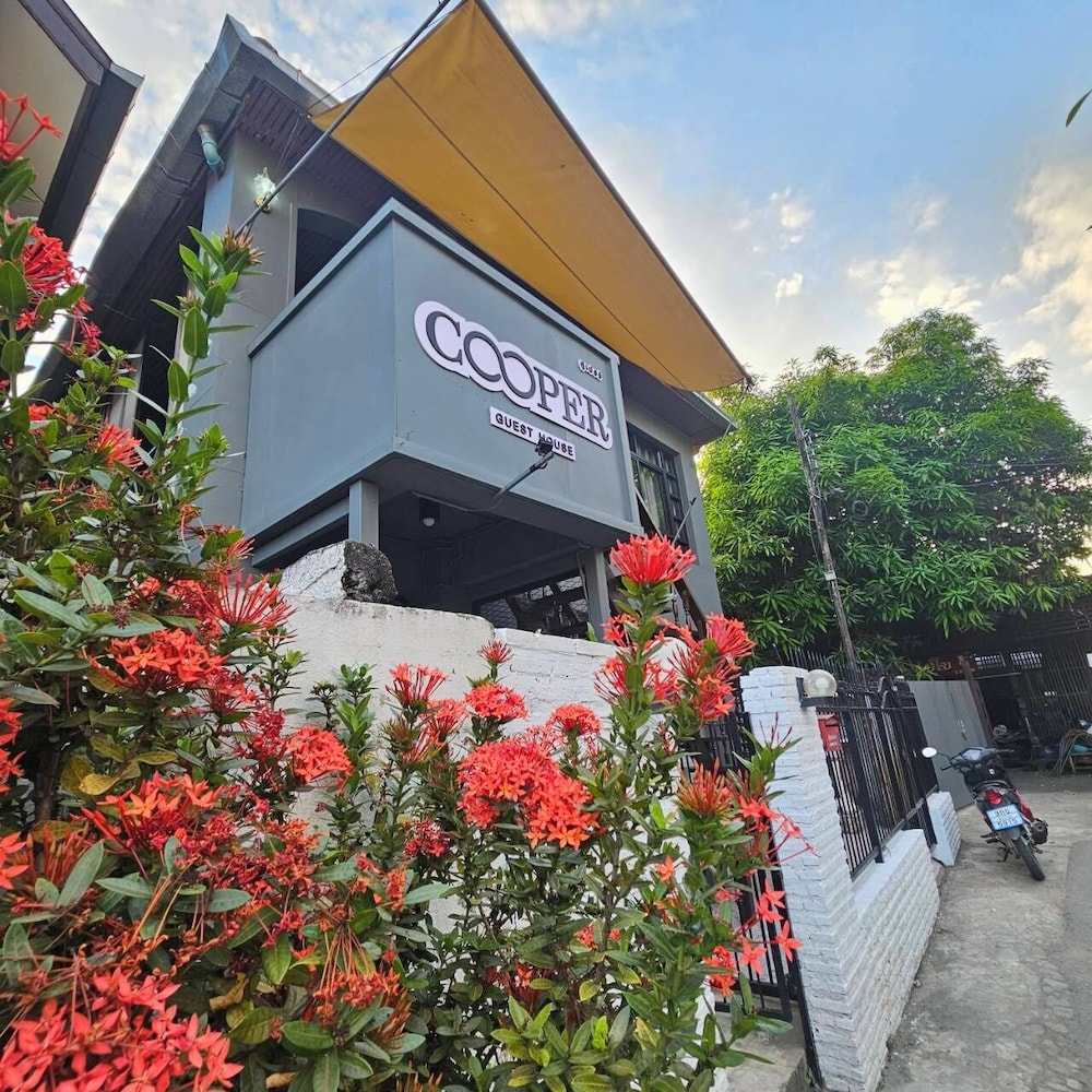 COOPER Guest House