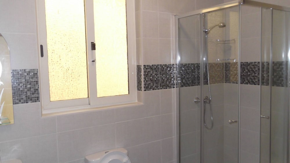 Sea and Country View 1st Floor Apartment
