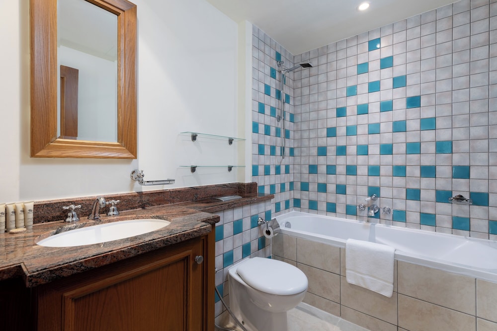 Maison Privee - Stylish & Spacious Apartment in Downtown Dubai