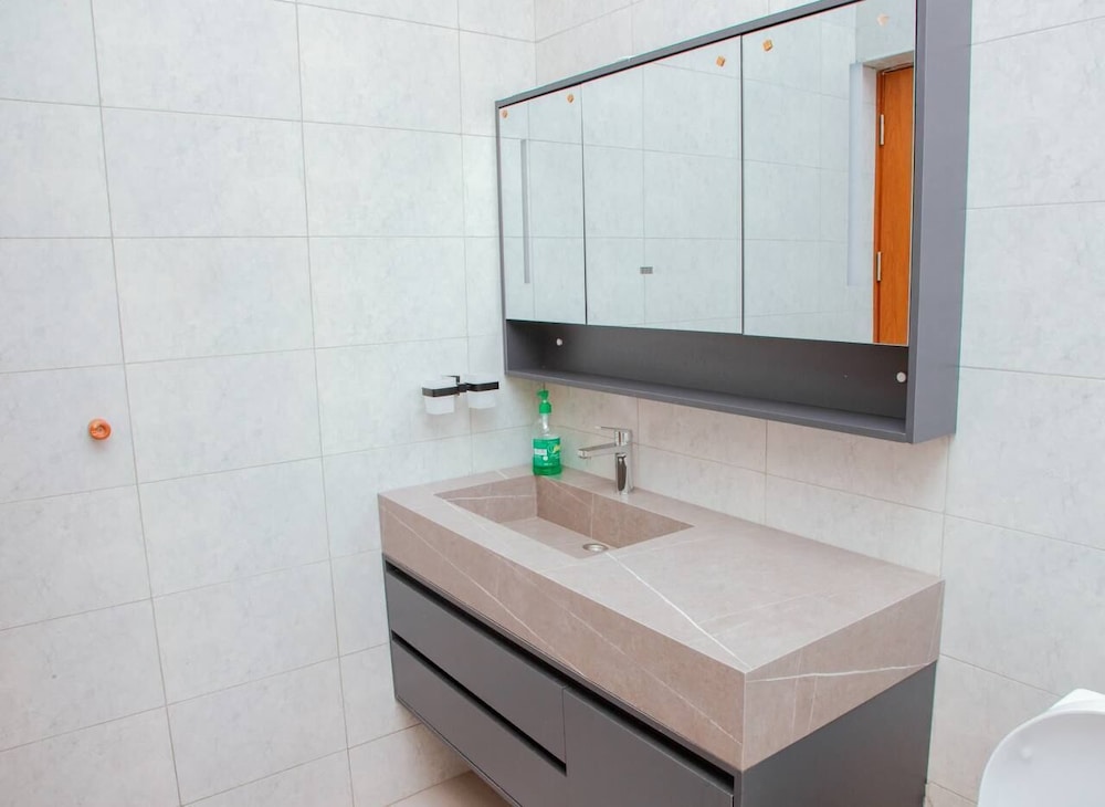 Entebbe Serenity Breeze Apartments