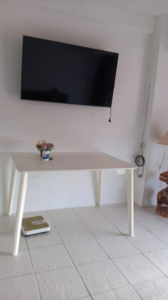 Sombat Condo Seaview 1 Bedroom