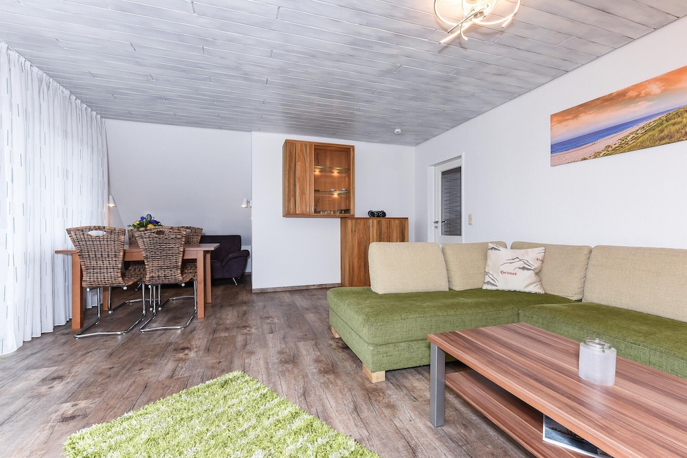 Gemuetliche Ferienwohnung mit Balkon in Bensersiel
