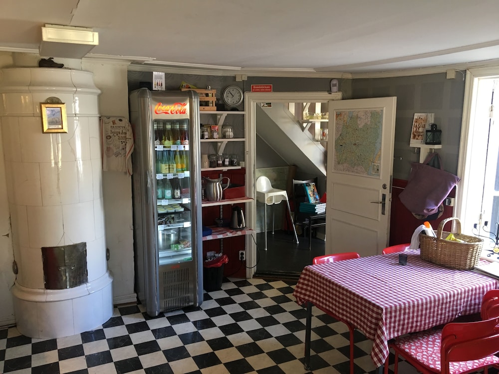 Cafe Sergel Bed & Breakfast