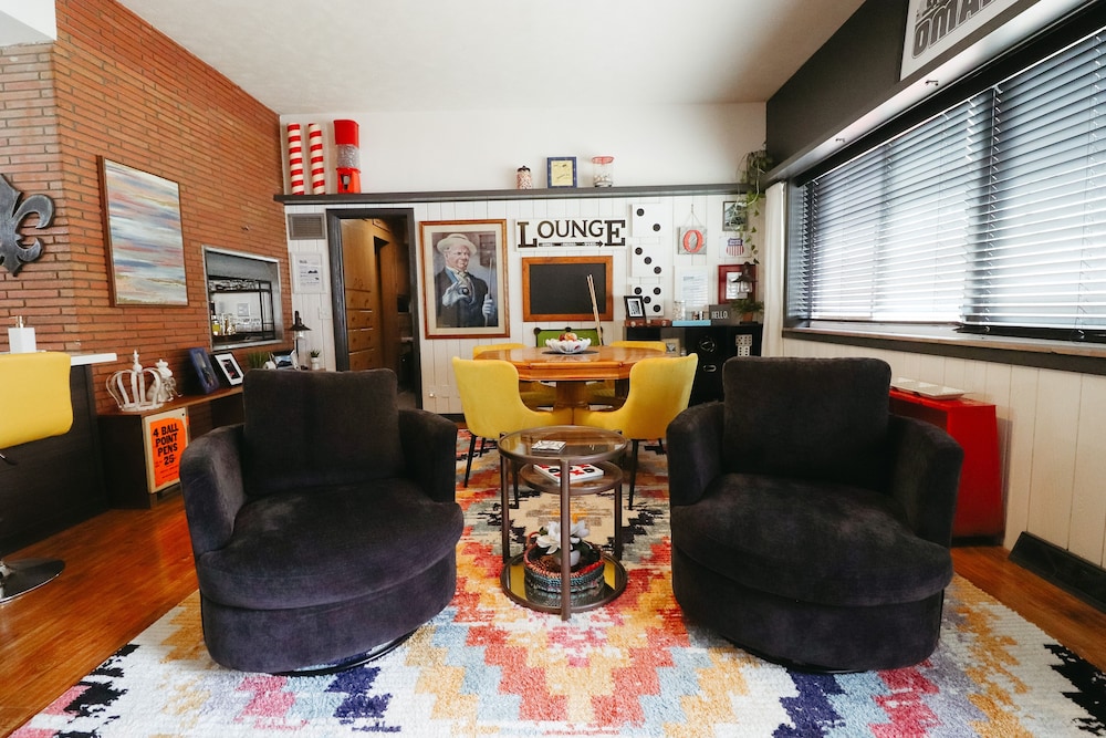 Omaha Vacations - Charming Omaha Retreat - Near Zoo Downtown 3 Bedroom Home by RedAwning - Property Image 37