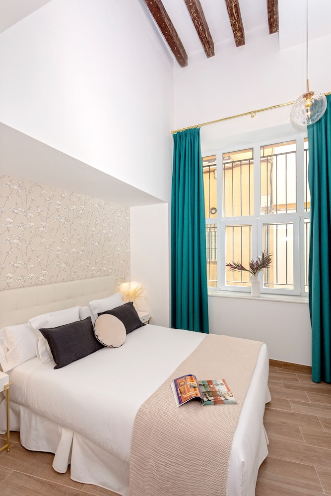 Cozy Apartment in Center of Seville. Pajaritos IV