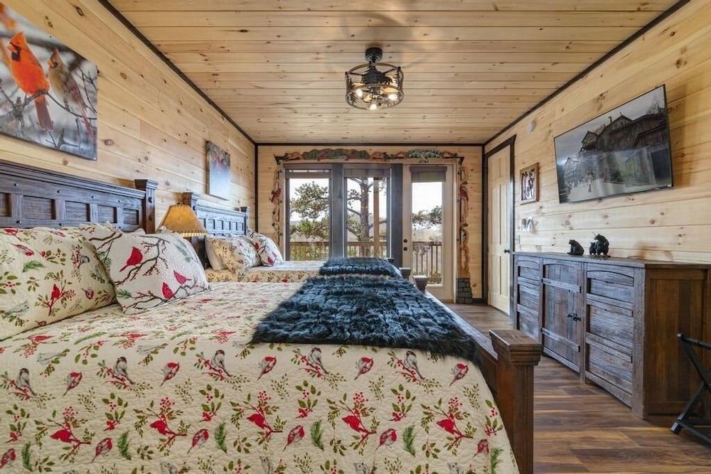 Cabin Fever - 2 Bedrooms, 2 Baths, Sleeps 8 2 Cabin by RedAwning view 3