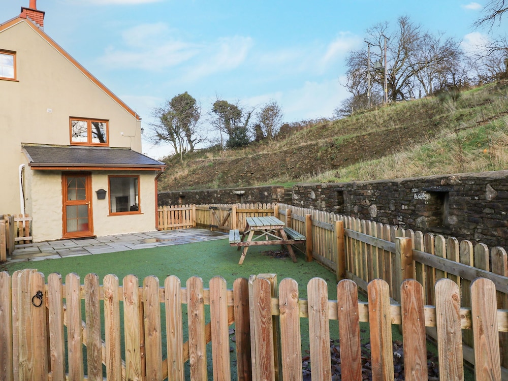 Nant Moel Isaf Farm