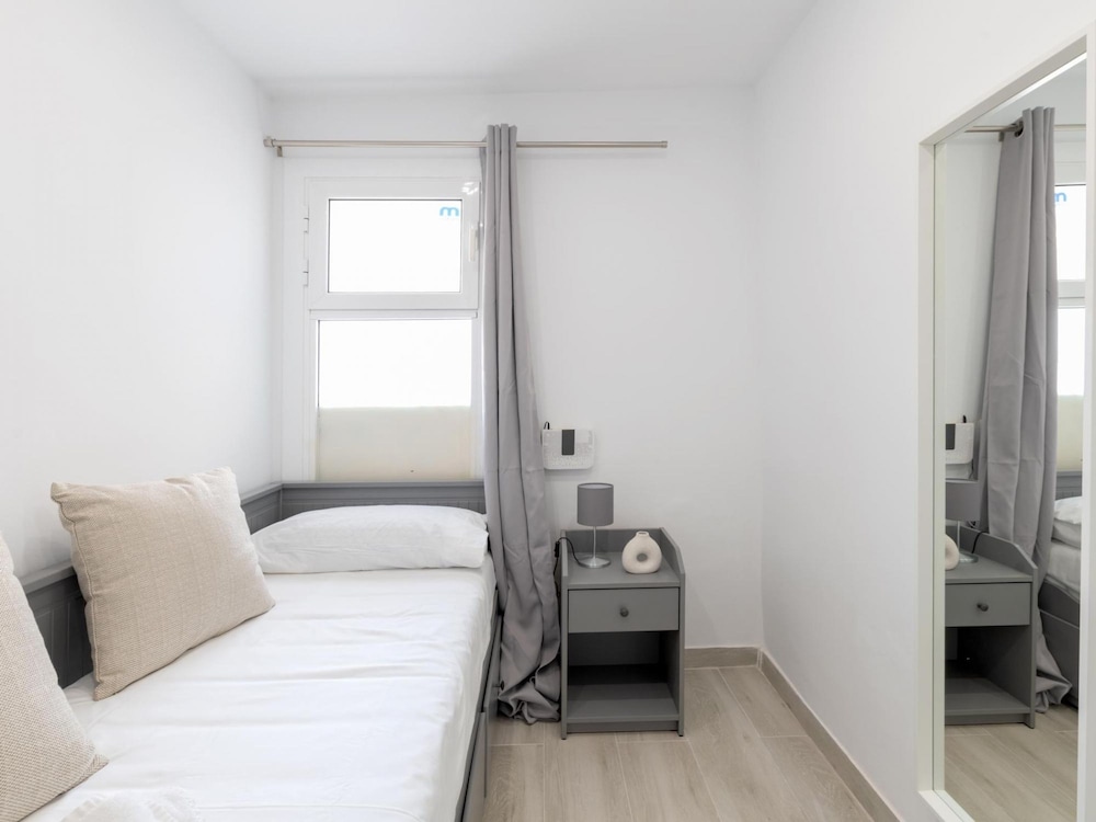 Apartamento en Playa con Piscina Aacc