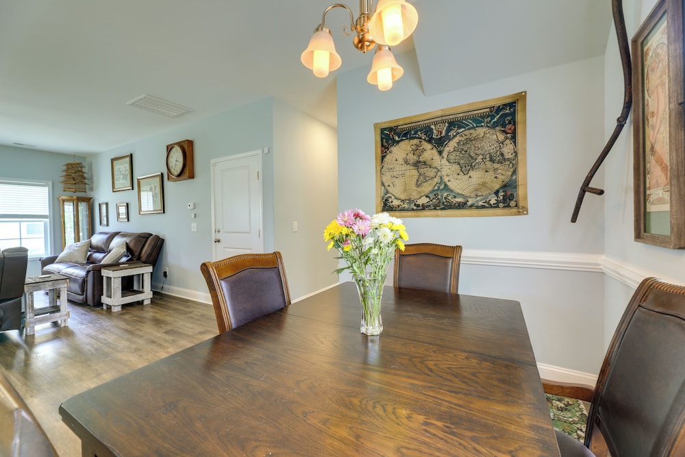 Holly Ridge Vacation Rental ~ 5 Mi to Beach