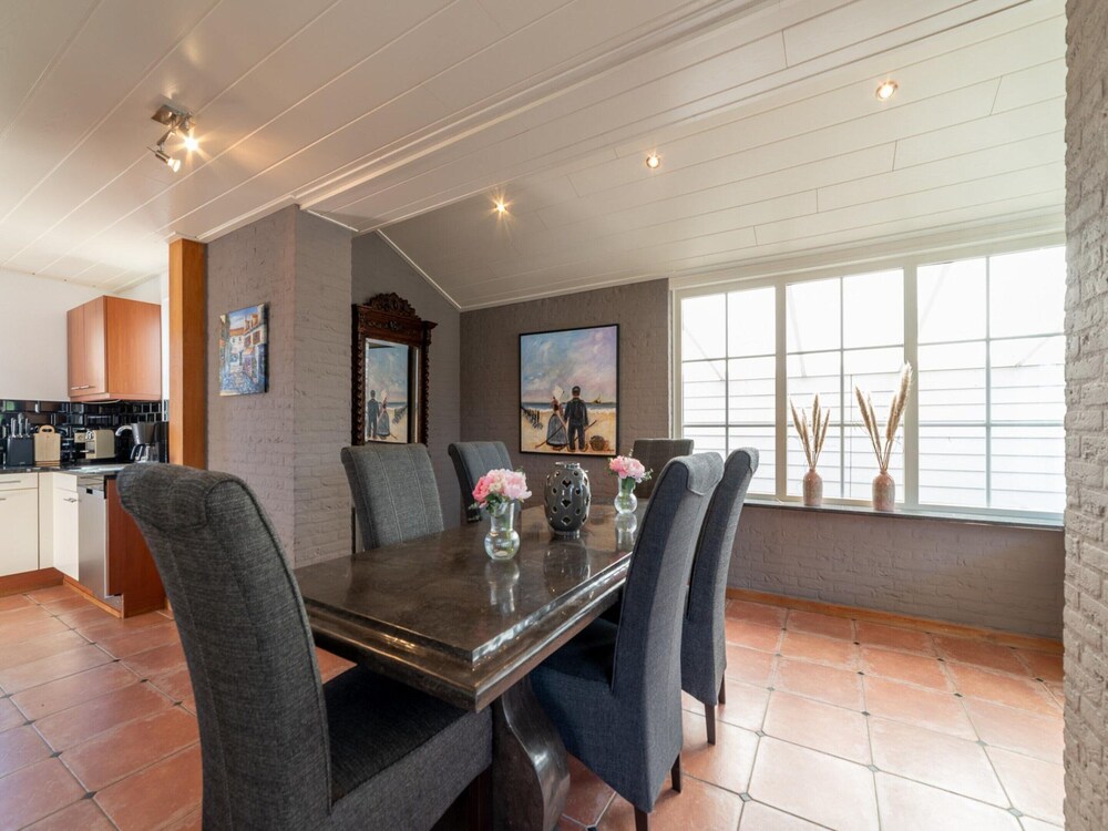 6-person House With a Beautiful Garden