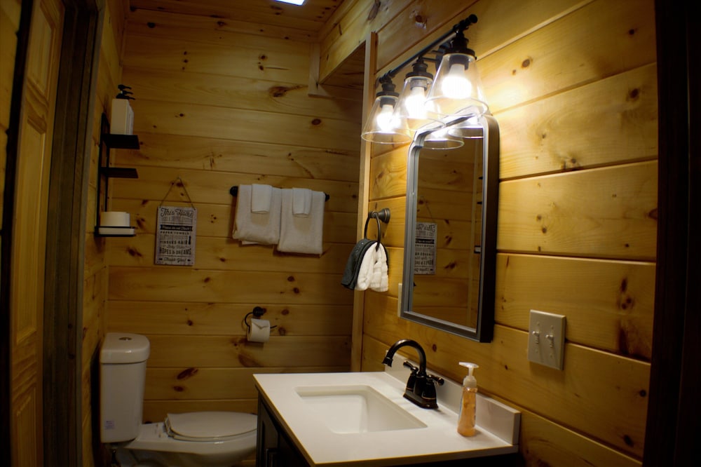 Vixen Run 4 Bedroom Cabin