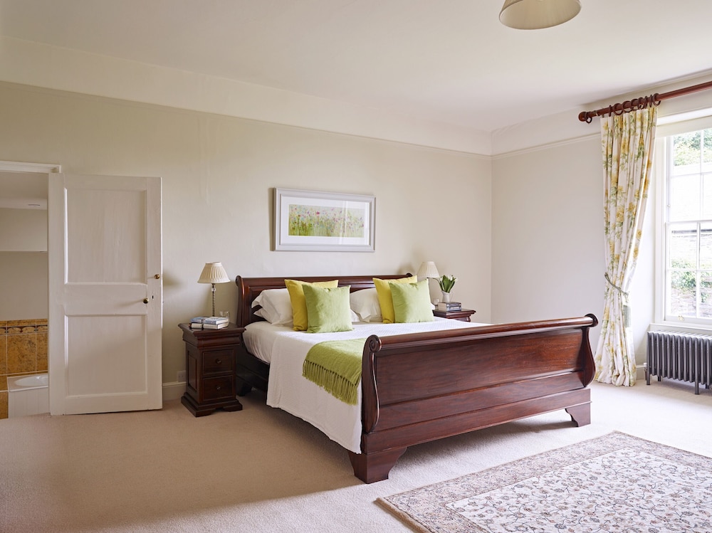 Gitcombe House