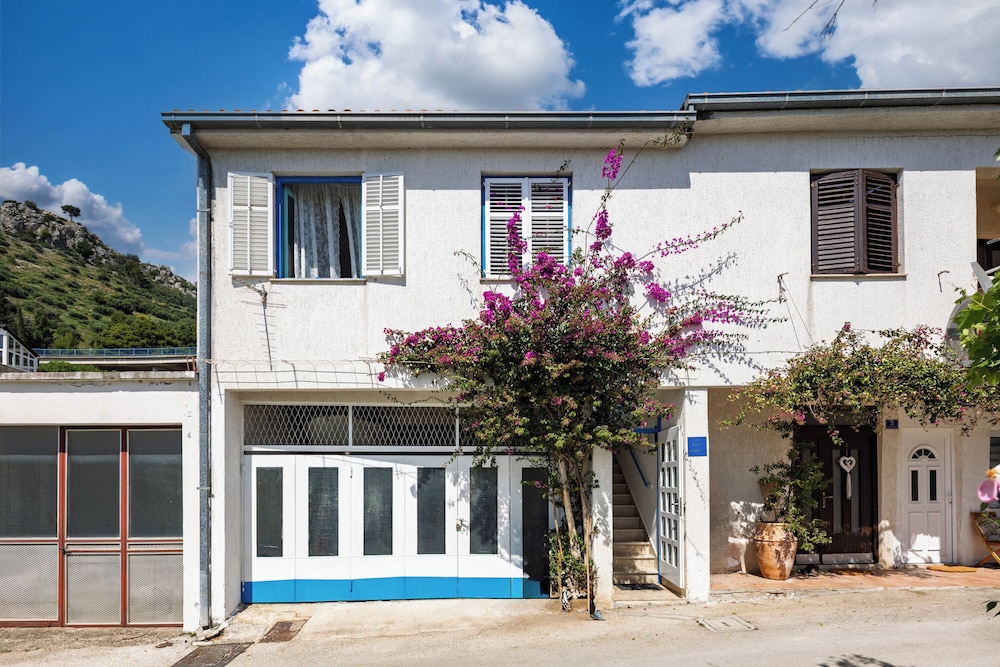 Charming Apartment Marina