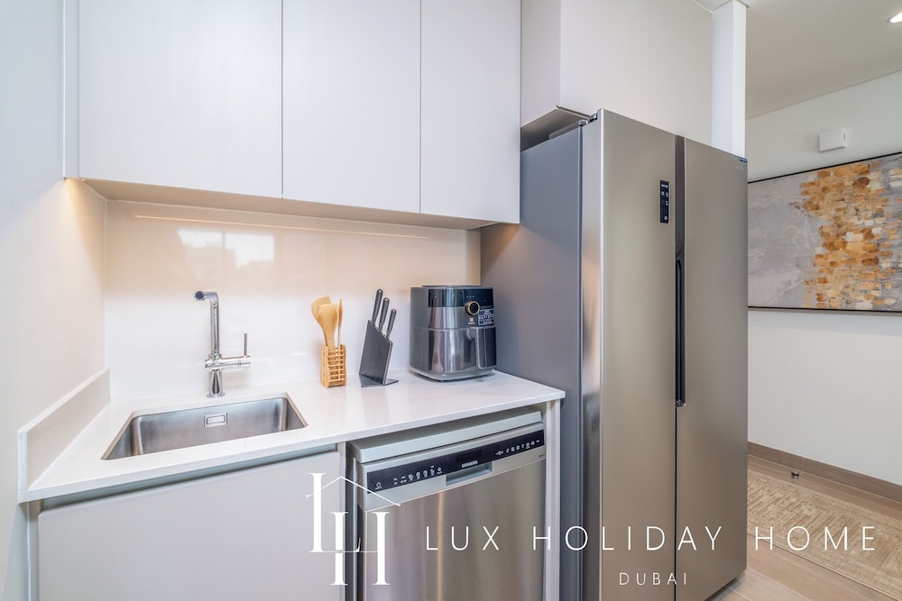 LUX The Orchid Creek Beach Suite