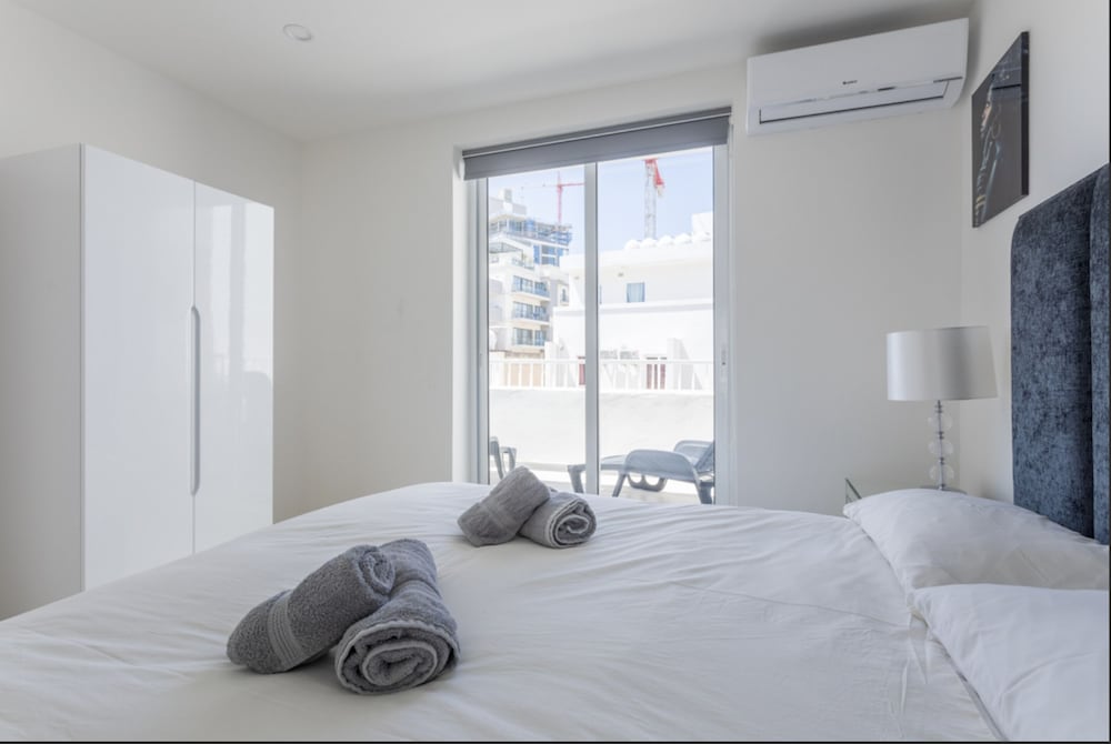 San Giljan Stylish Apartment - Property Image 25