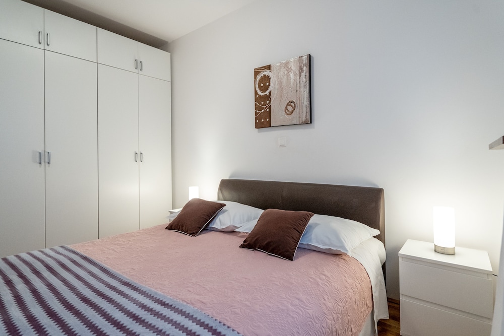 Apartments Adriatic Split-Stobreč view 5