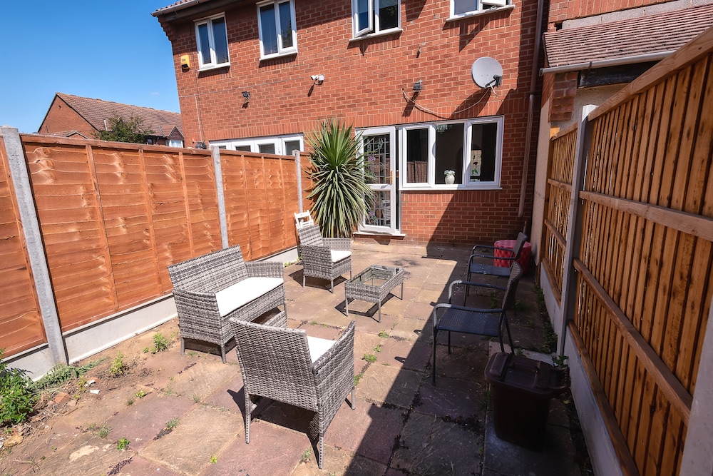 outdoor bbq area