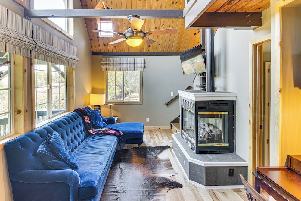 The Storybook Cottage: Every Stay Tells a Story!