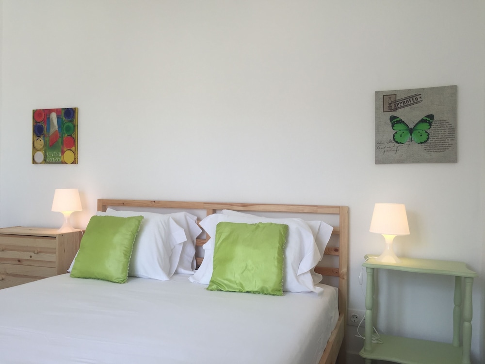 Alfama Tailor Made Green House With a View view 5