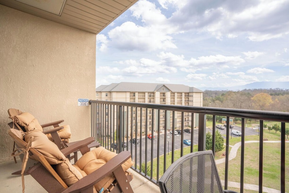 Mountain View Condo 3702