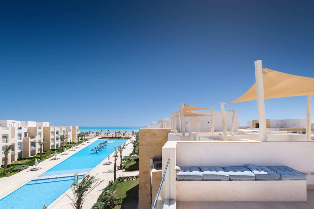 Xuru Stays I Roomy & Relaxed 1bdr @ Mangroovy Free Beach & Pool