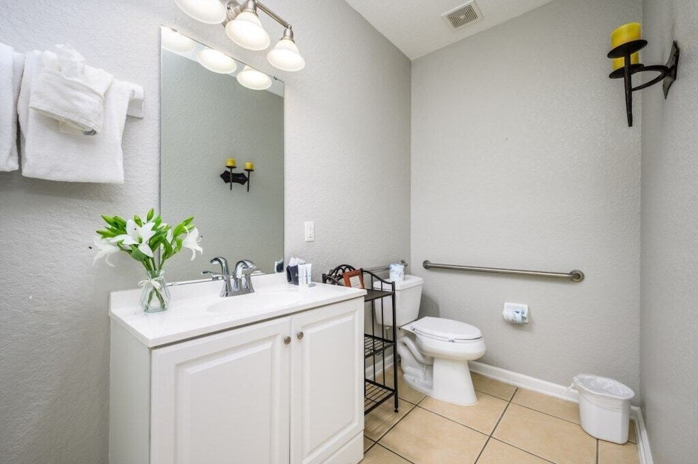 Epic Universe New Listing Beautiful Townhome, Vista Cay 4019