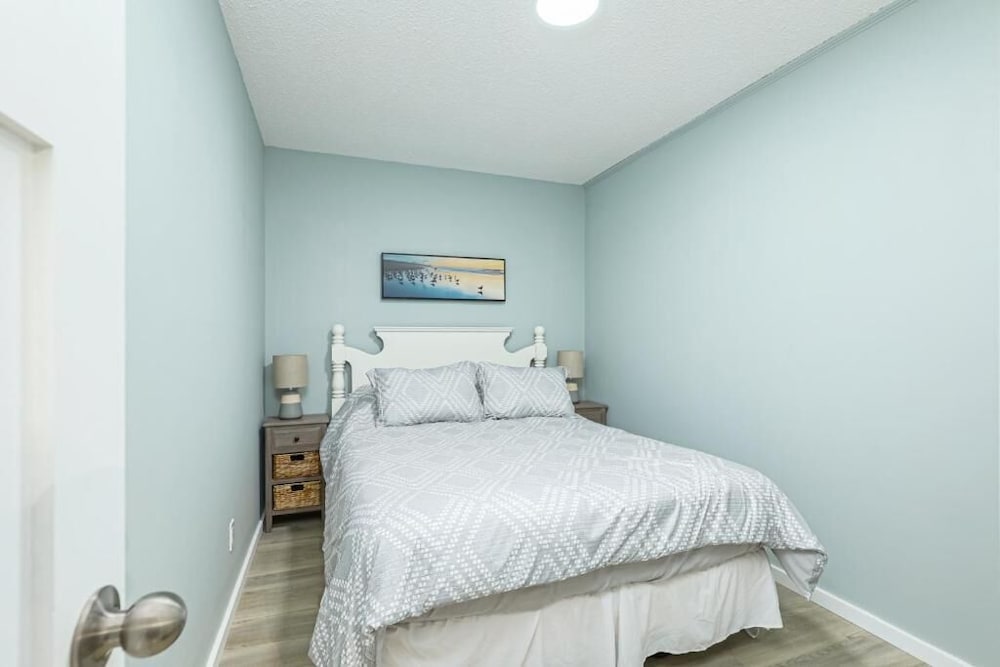 The Alpine - Central Collingwood Condo