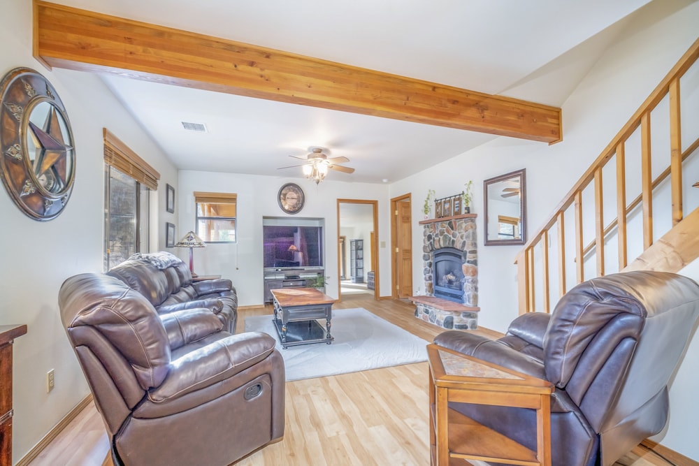 Bear Paw Lodge