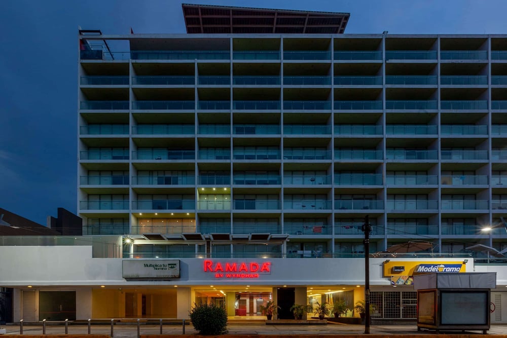 Ramada by Wyndham Acapulco Hotel  Suites - Property Image 24