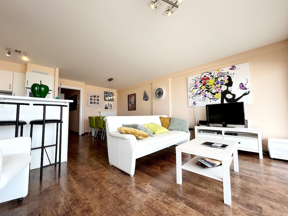 Apartment in Wenduine With Stunning Sea Views