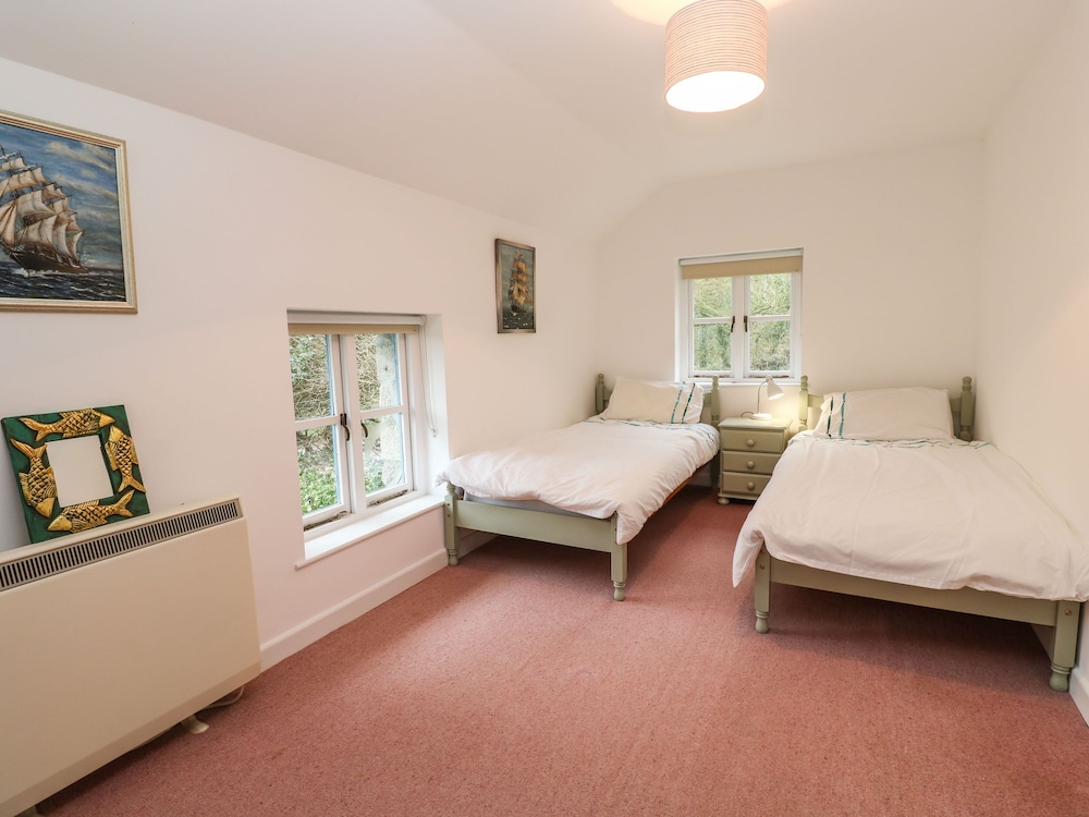 Sunnyvale Cottage