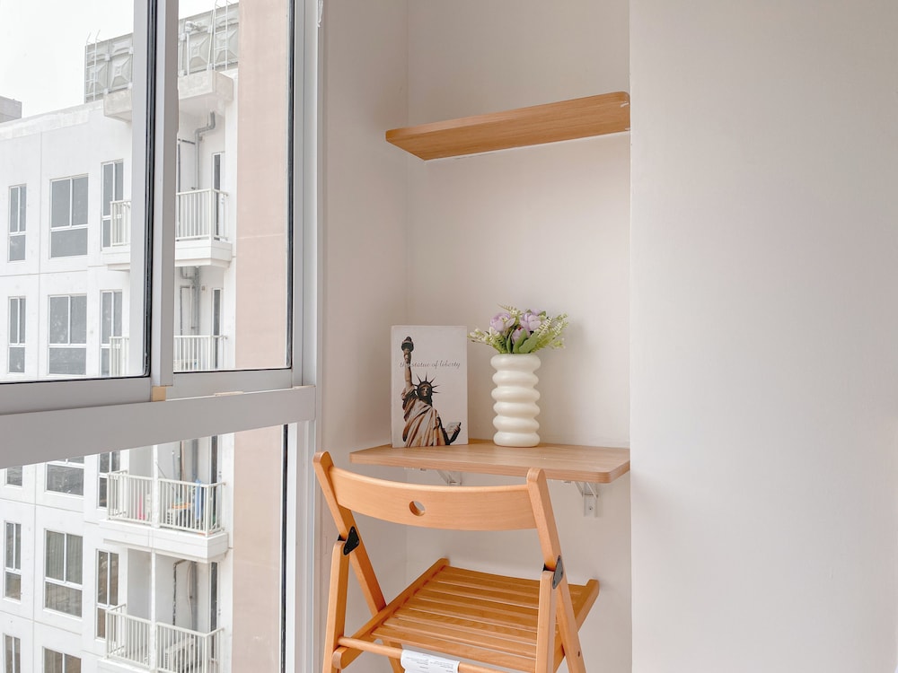 Wooden Style Studio At Apartment Tokyo Riverside Pik 2