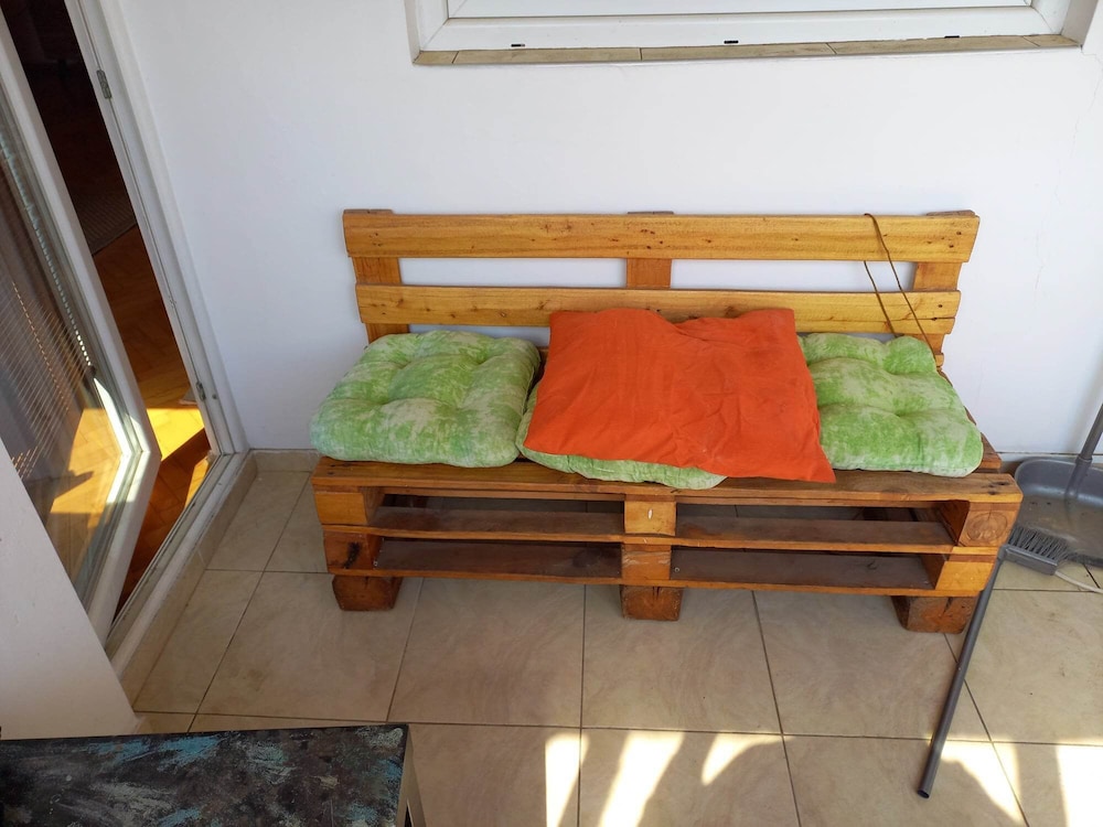 Photo 32