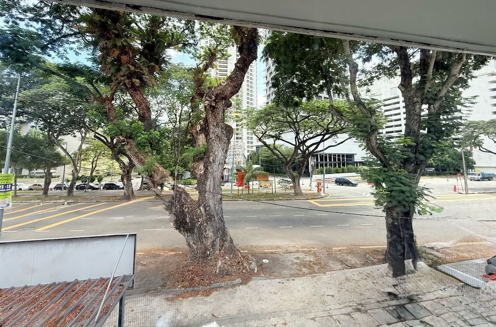 TwinTrees Kelawai