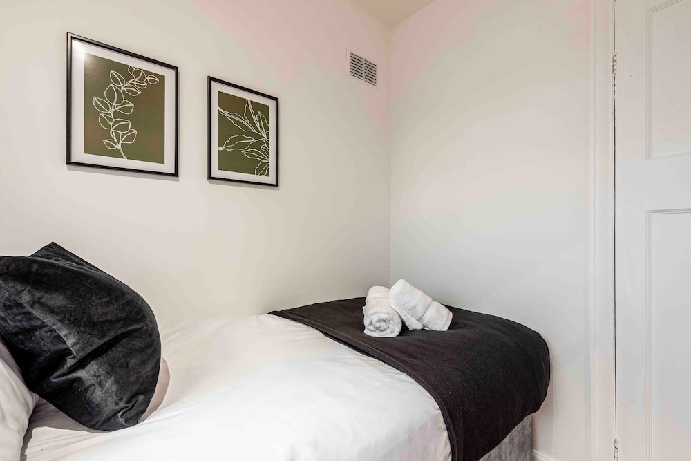 Cosy Home in Stoke on Trent