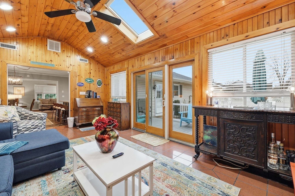 Minutes To Rehoboth Beach And Lewes Beach 3br Home 3 Bedroom Home