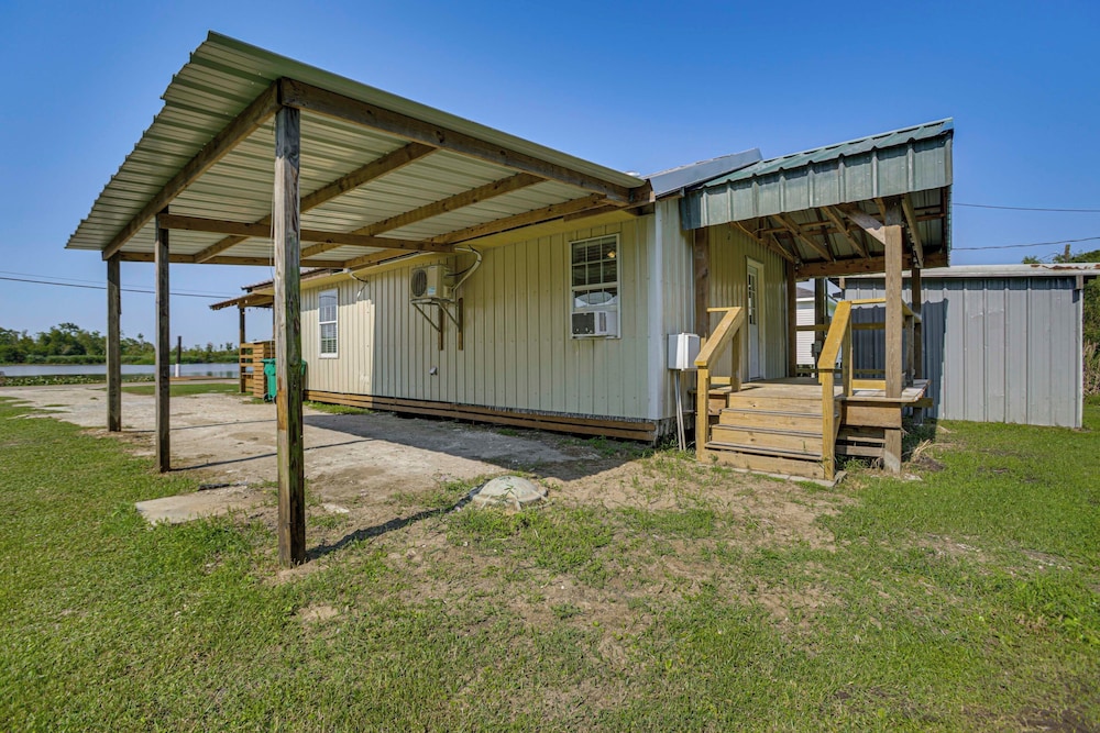 Private Dock: Des Allemands Cabin on the Bayou!